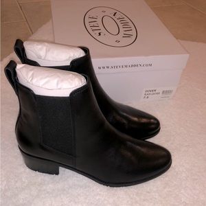Steven Madden Dover Black Leather Booties